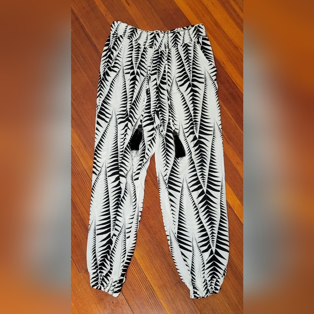 Solitaire Swim Cover-up Pants Size M